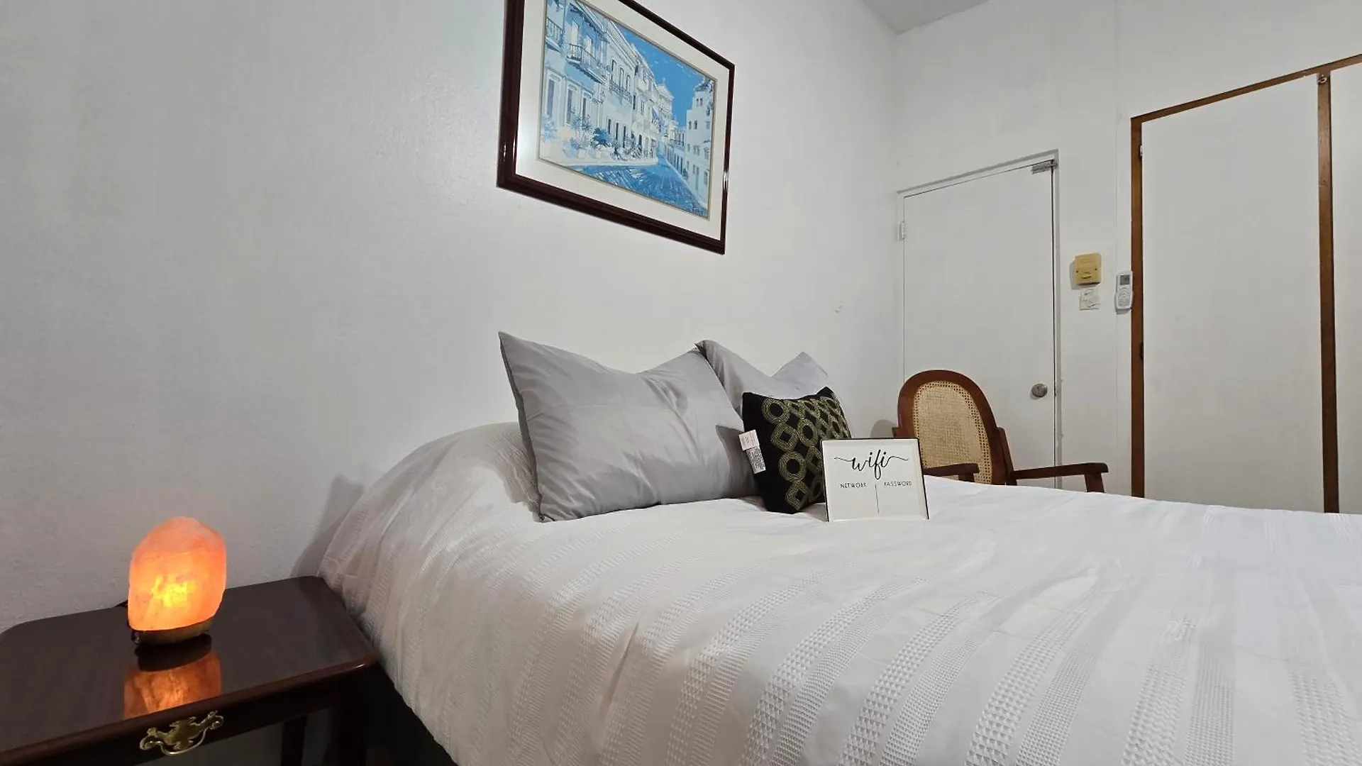 Homestay Ponce Solar Powered Studio With Private Patio Apartment